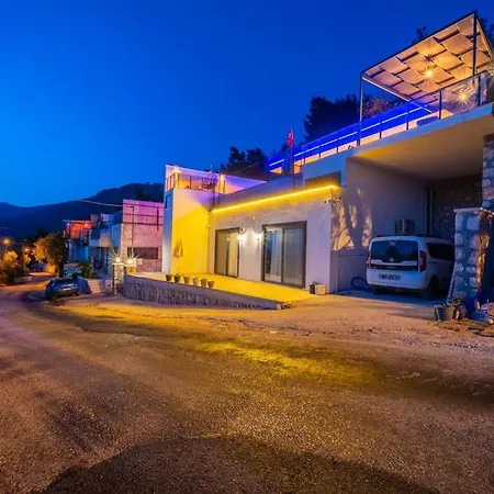 Yekta Villa *